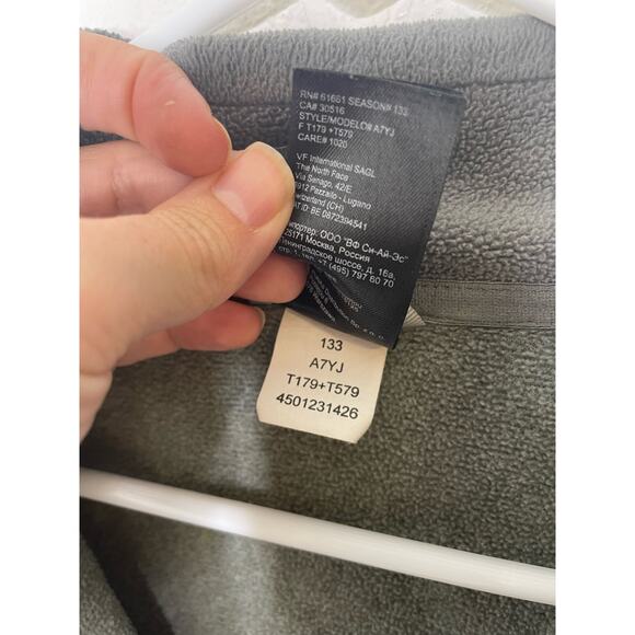 The Northface 3/4 Zip Fitted Soft Collared Pullover Womens size large - Picture 4 of 6